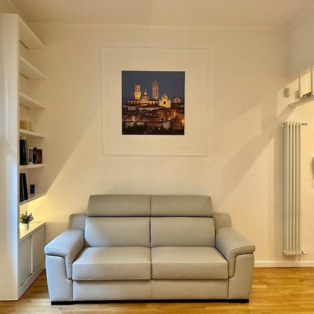 Sisters' Home - Appartamento Nel Centro Storico Con Terrazzo, Aria Condizionata E Vasca Da Bagno Сієна Екстер'єр фото