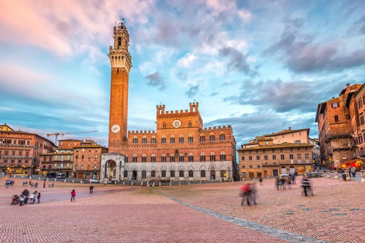 Sisters' Home - Appartamento Nel Centro Storico Con Terrazzo, Aria Condizionata E Vasca Da Bagno Сієна Екстер'єр фото