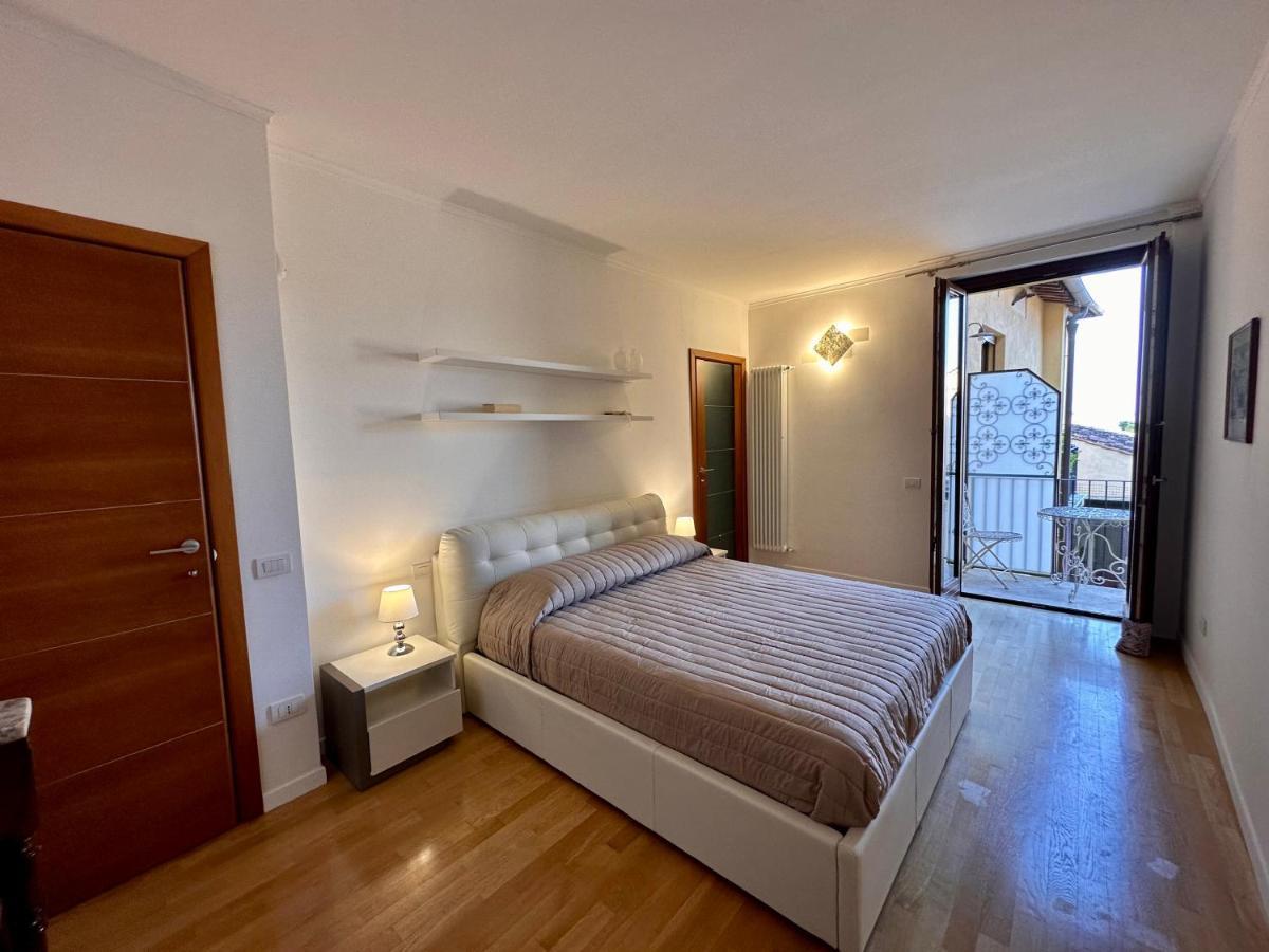 Sisters' Home - Appartamento Nel Centro Storico Con Terrazzo, Aria Condizionata E Vasca Da Bagno Сієна Екстер'єр фото