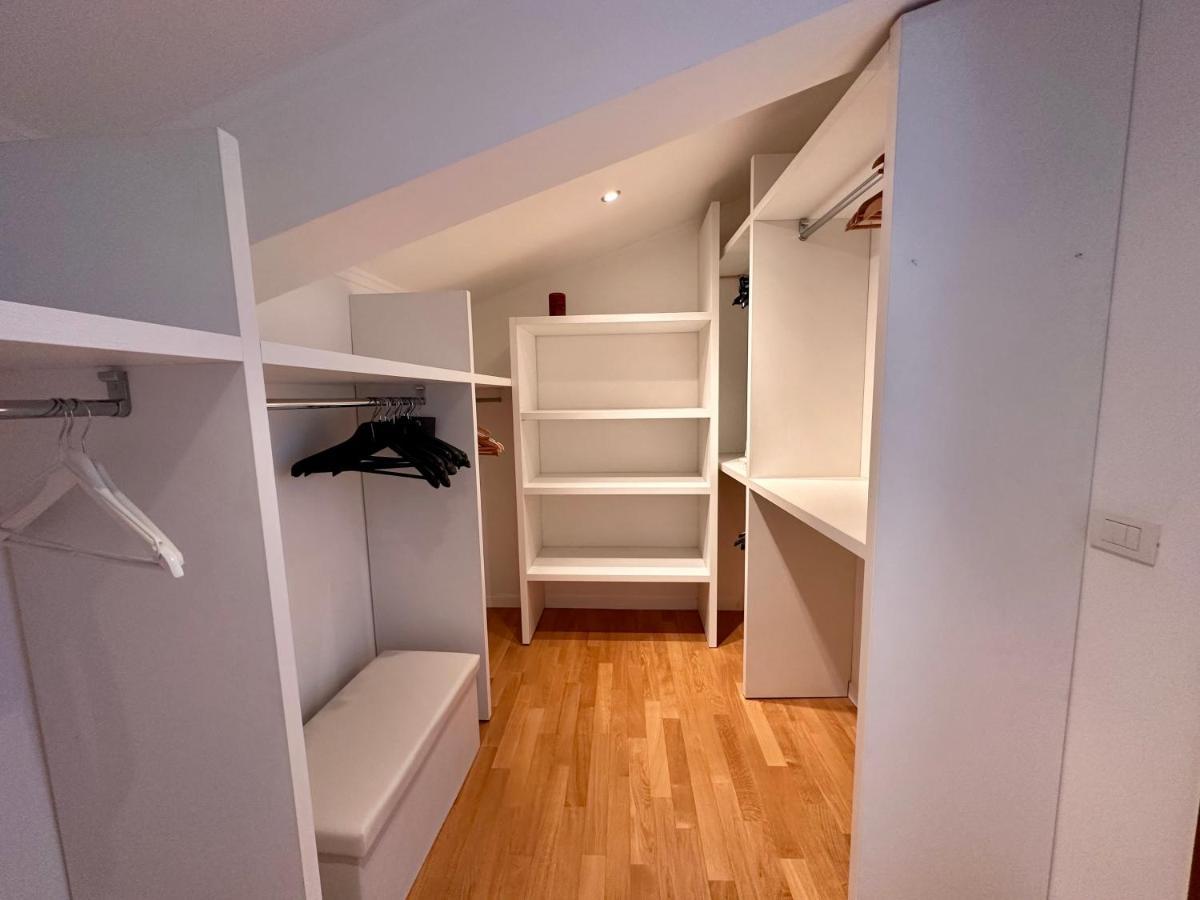 Sisters' Home - Appartamento Nel Centro Storico Con Terrazzo, Aria Condizionata E Vasca Da Bagno Сієна Екстер'єр фото